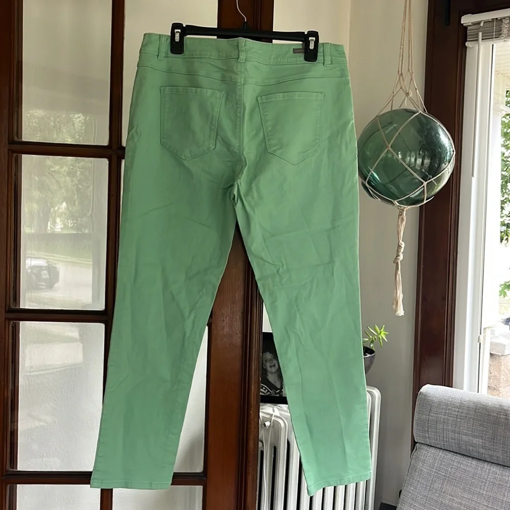 Mint green jeans - Picture 2 of 5